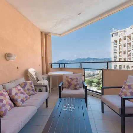 Apartment L'azur Pour 3 Avec Terrasse Vue Et Piscine Accessible, Pres Des Plages *
